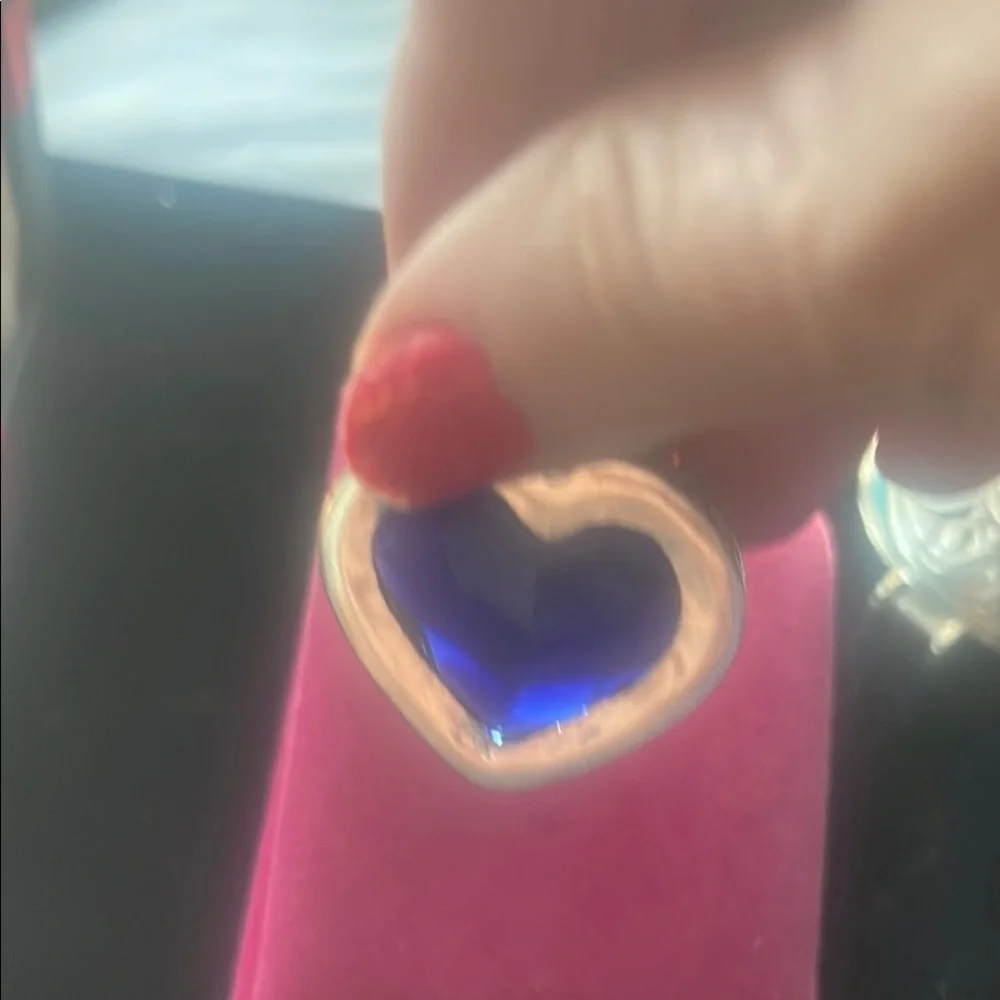Timeless genuine natural sapphire blue large stoneHeart Titanic inspired - Picture 2 of 7